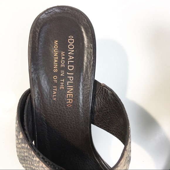 Donald J Pliner Viveca Snakeskin Kitten Heel 8 - Picture 4 of 10